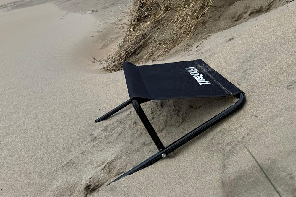 FixSeat op het strand bij de duinen